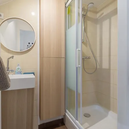 De La Pleiade شقة